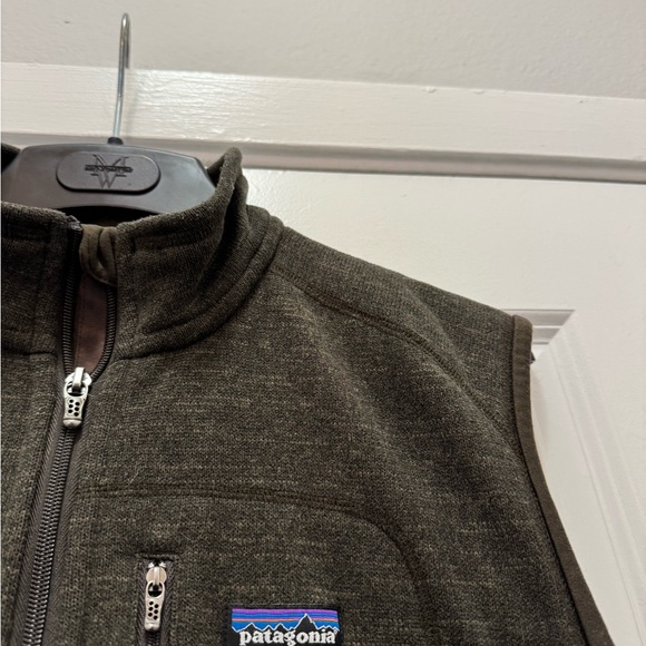 Patagonia Men's Brown Vest - Picture 4 of 7